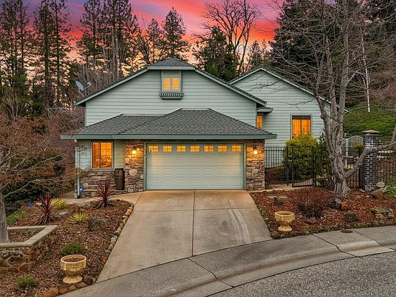 2nd image of 124 Ruby Ledge Ct