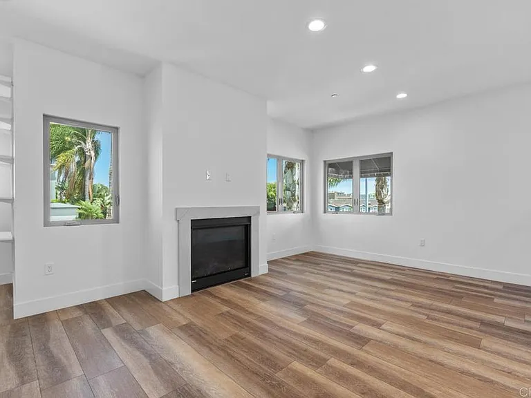 4410 Gresham St — Photo 30