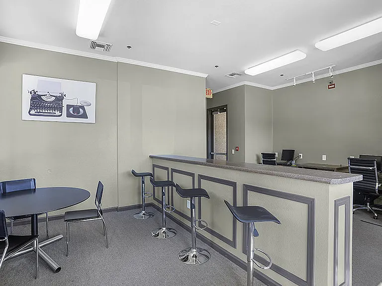 Rio Santa Fe Apartments — Photo 14