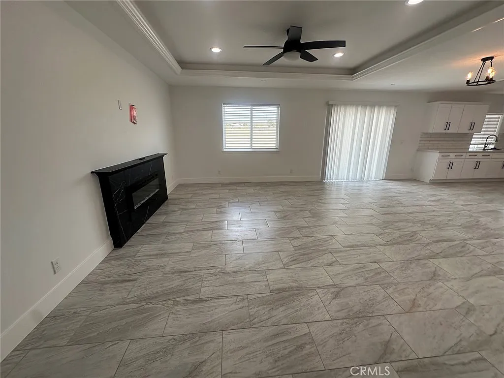 4 bed, 1750 sqft, $2,500 — Photo 3