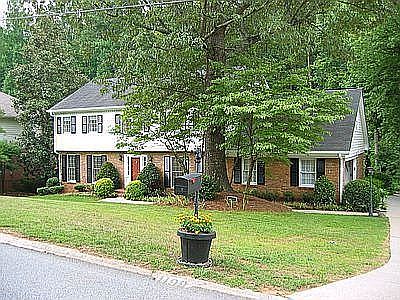 1199 Wynterhall Lane