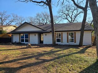 721 Timberhill Dr, Hurst, TX 76053