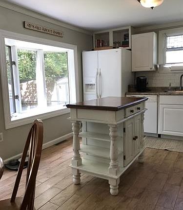 3rd image of 46 Bridge St