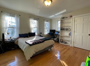 137 Thorndike St #2A, Cambridge, MA 02141
