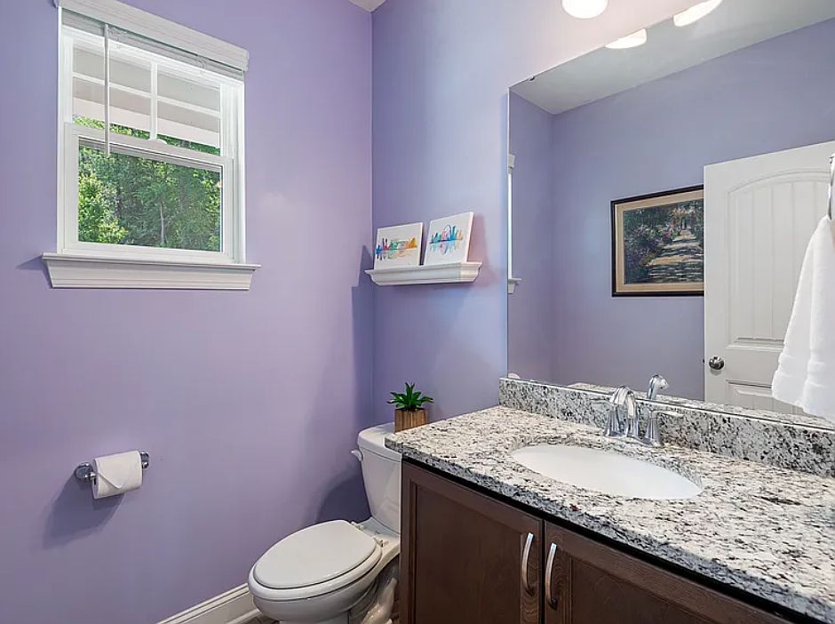 1st image of 412 Lionel St #412