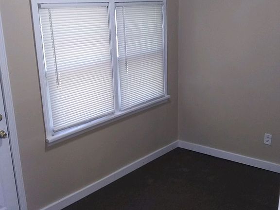 5th image of 3820 Indiana Ave