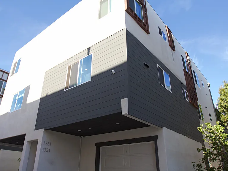 1729 W Adams Blvd — Photo 3