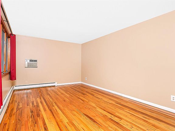 3rd image of 314 Haven Ave