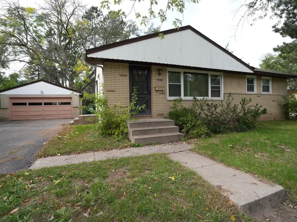 3621 Violet Ave N, Brooklyn Center, MN 55429