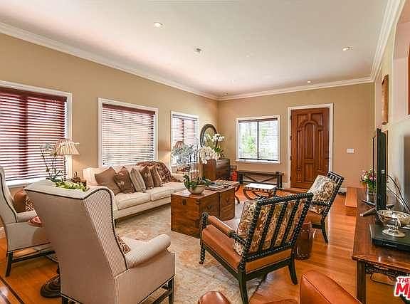 5th image of 10341 Louisiana Ave