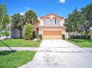 1396 NW 159th Ave, Pembroke Pines, FL 33028
