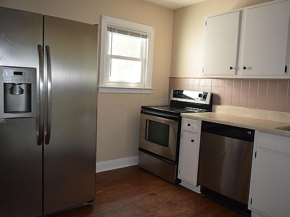 4th image of 1705 W Fair Ave