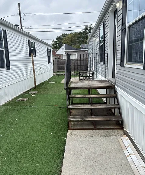 8 Cadillac Dr — Photo 2
