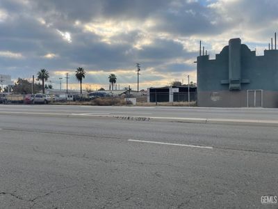 205 N Chester Ave, Bakersfield, CA, 93308