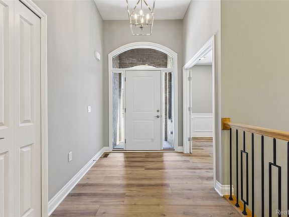 4th image of 6429 Jamie Ln