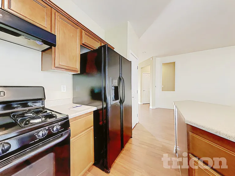 1104 Bistro Bay Ave — Photo 7