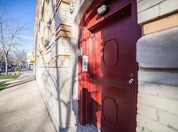 2nd image of 1947 N Kildare Ave #7