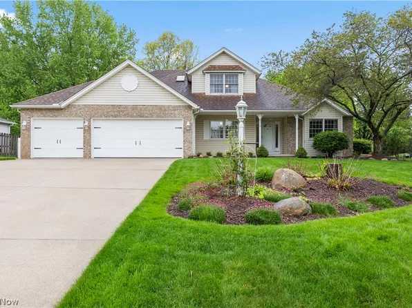 675 Juniper Ln, Brunswick, OH 44212