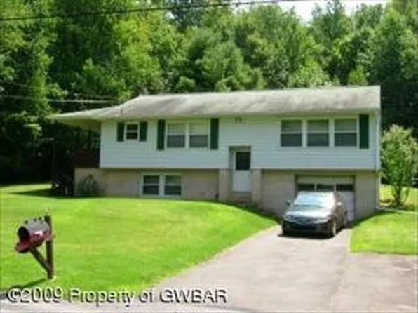 35 Albert Rd, Mountain Top, PA 18707