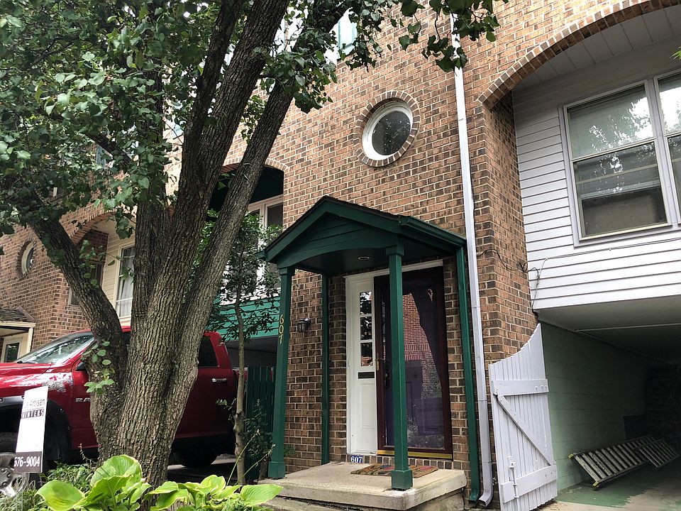 2nd image of 607 Showers St