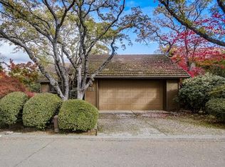 1215 Red Dog Ln, Auburn, CA 95603