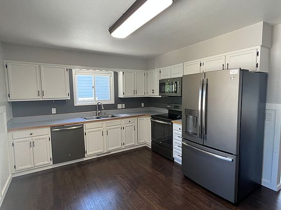 2nd image of 2911 Vermillion Dr
