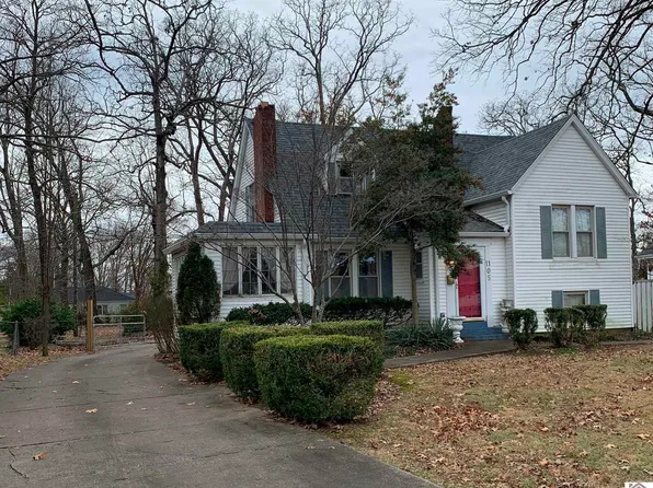 1105 Sycamore St, Murray, KY 42071