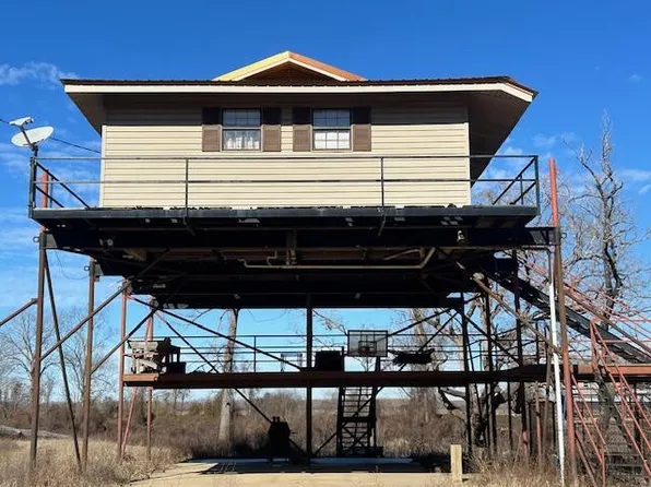 5885 Lake Mary Rd, Woodville, MS 39669