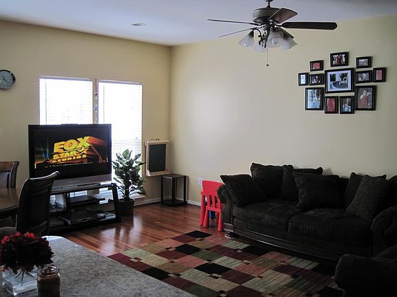 5th image of 44254 Navajo Dr