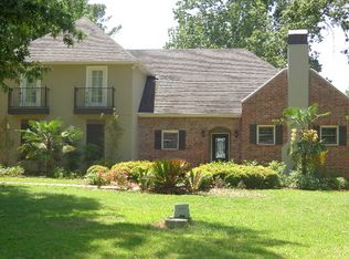 2875 E Linton Rd, Benton, LA 71006