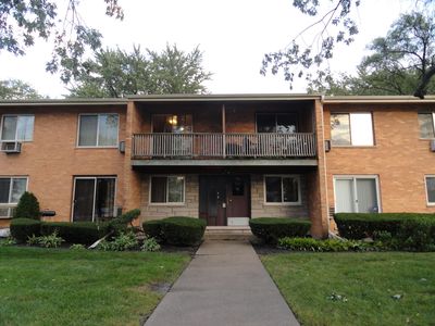 741 Elmhurst Rd APT E, Des Plaines, IL, 60016