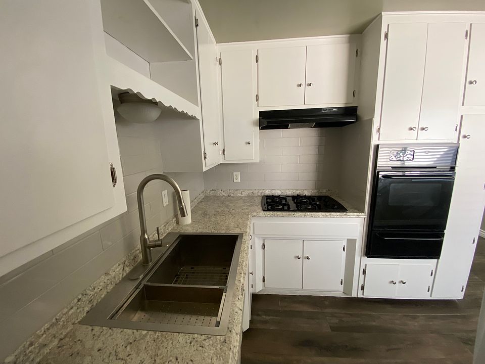 1st image of 4120 Monroe Ave #B