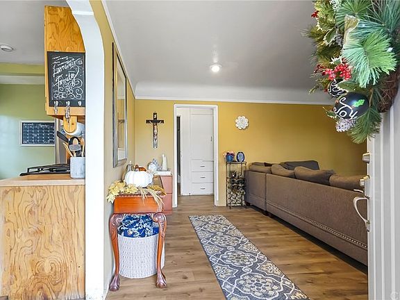 5th image of 15724 Stevens Ave