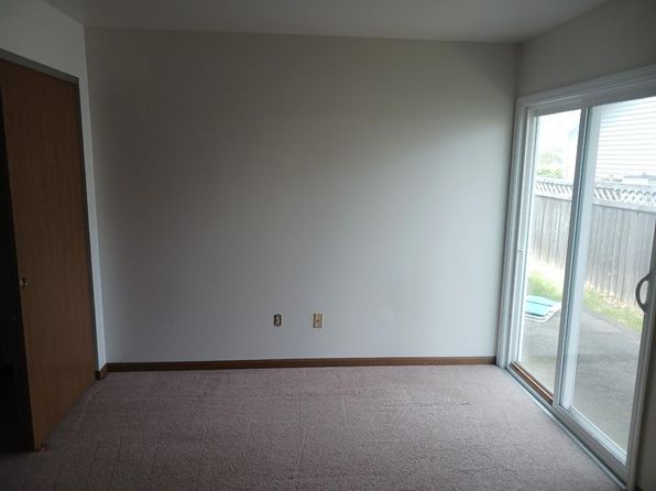 809 Covey Ln #4, Coal City, IL 60416