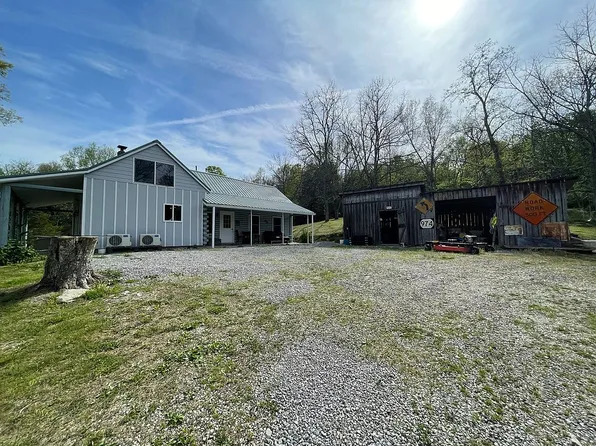 1900 Dry Fork Creek Rd, Winchester, KY 40391