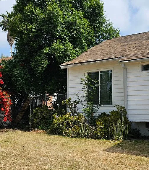 3368 Strong St — Photo 29