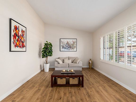 4th image of 9779 E Wood Dr