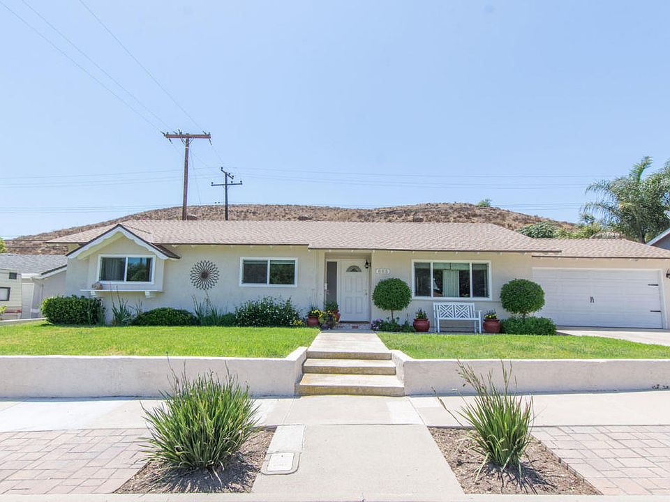 1st image of 863 Jenny Dr