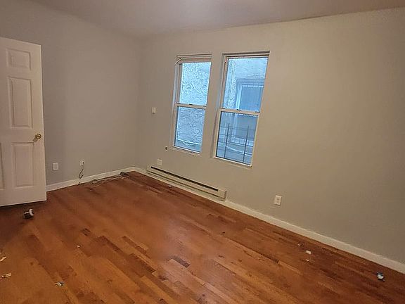 2nd image of 3535 Barnes Ave Floor 1