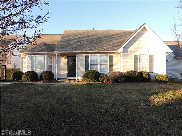 1st image of 218 Lucan Dr