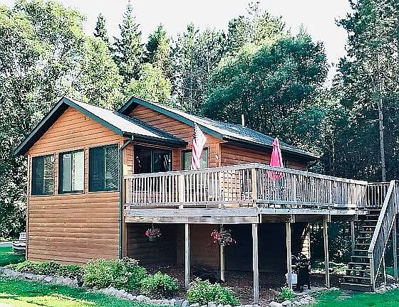 3rd image of 17499 Driftwood Ln
