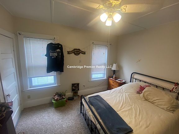 4th image of 11 Wright Ave #1