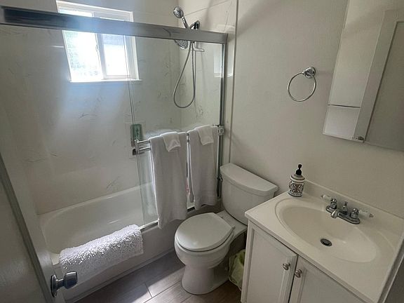 5th image of 4245 Stanley Blvd #4