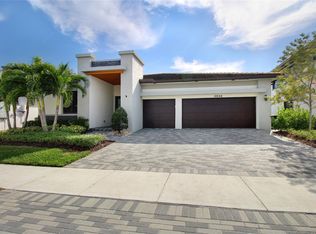 10554 N Lago Vista Cir, Parkland, FL 33076