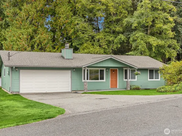 26452 Edgewater Boulevard NW, Poulsbo, WA 98370