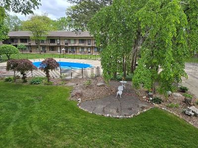 995 N Cass Lake Rd APT 233, Waterford, MI, 48328