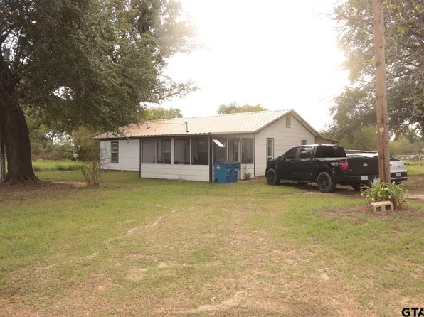 308 S Leagueline Rd, Trinidad, TX 75163