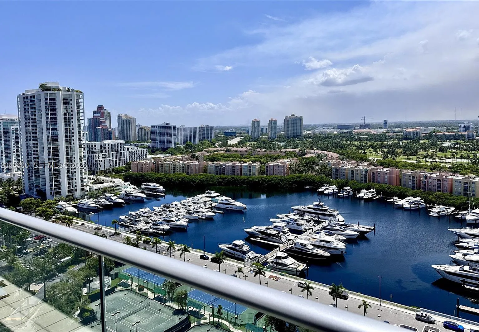 Turnberry Isle Condo — Photo 2