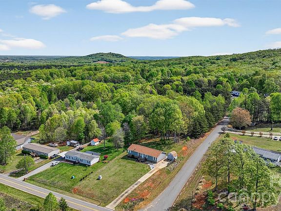 2nd image of 4352 Anderson Mountain Rd