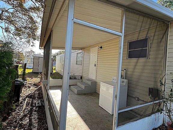 4th image of 147 Orchid Ln